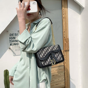 Luxury Designer Brand Women Chain Bag Letter Leather Crossbody Bag For Women Shoulder Bag Messenger Female Casual Fashion Clutch